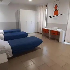 Hostal L'archetto, Cremona